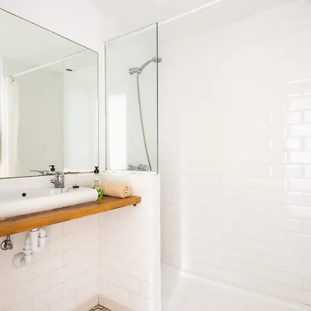 Els Pins By Escape * アレナル・デン・カステル