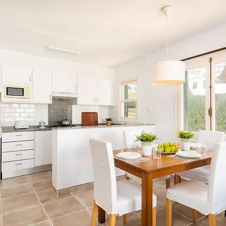 Els Pins By Escapehome