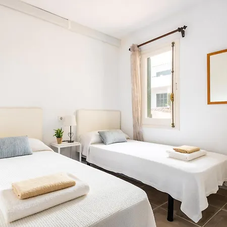 Els Pins By Escapehome